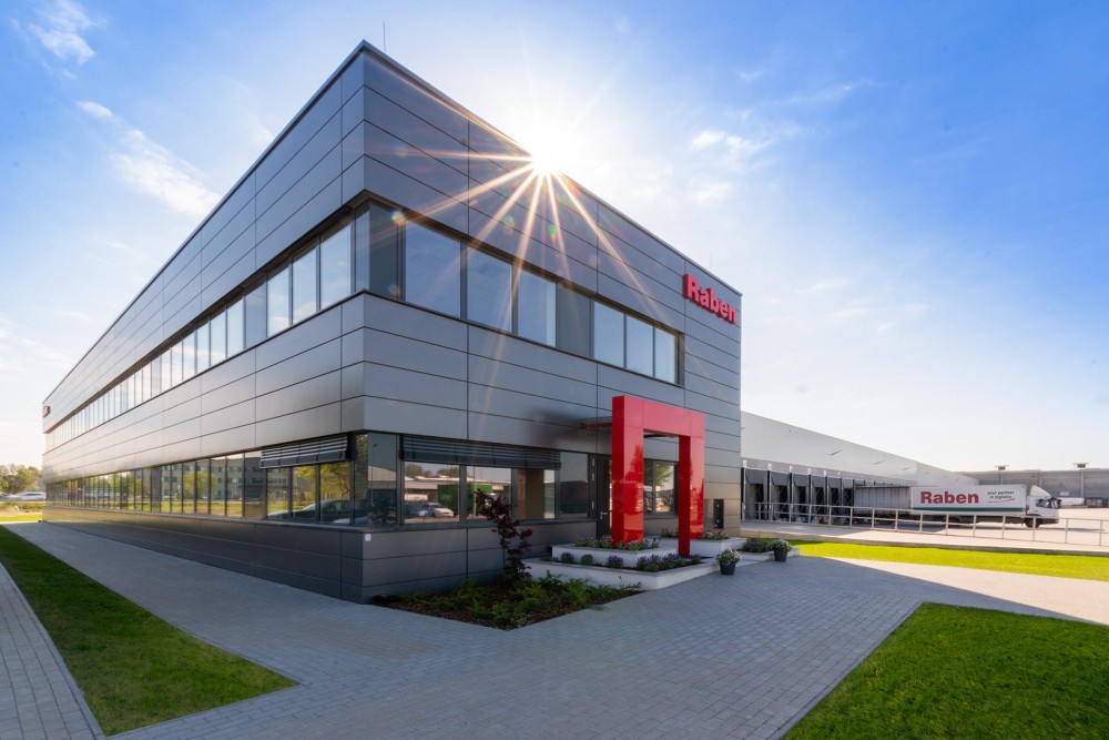 Raktárcsarnok bővítés és új központi irodaépület a Raben Group Magyarország dunaharaszti telephelyén